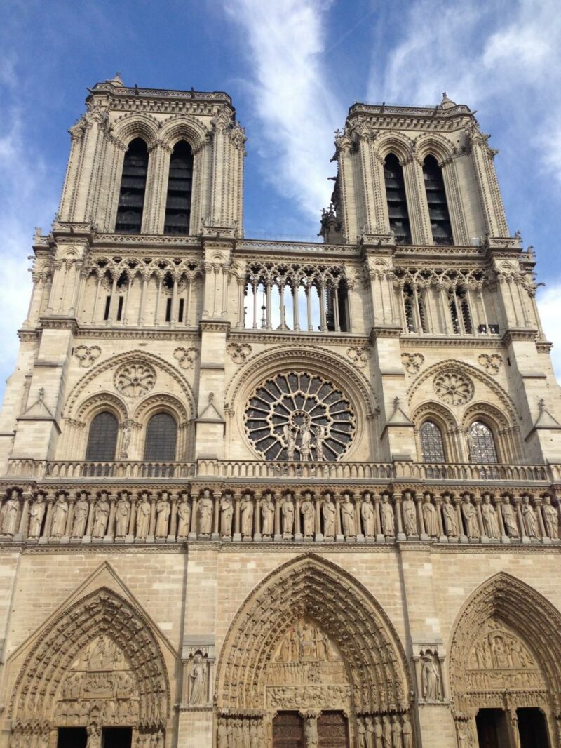 Visite immersive de Notre-Dame de Paris en réalité virtuelle